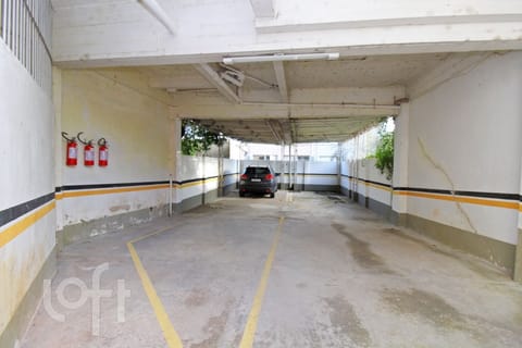 Image 15 - 225315